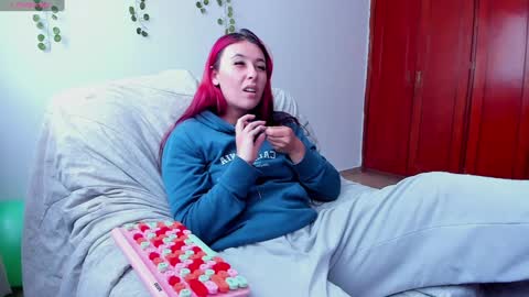 Bonnie Help me reach 500 likes online show from 01.31.25