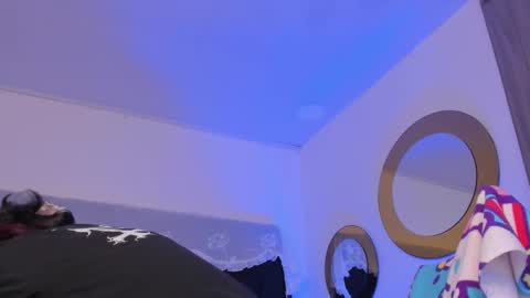   online show from 02.25.25