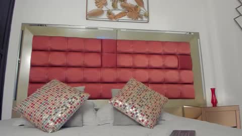   online show from 10.01.25