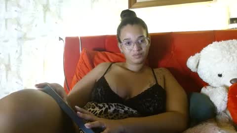 Queen Bon Vivantt online show from 01.08.25