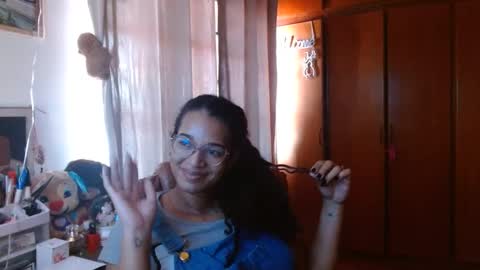 Queen Bon Vivantt online show from 01.24.25