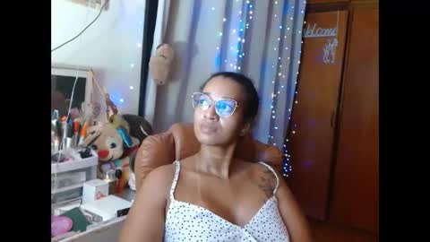 Queen Bon Vivantt online show from 02.24.25