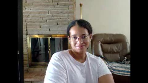 Queen Bon Vivantt online show from 12.02.25