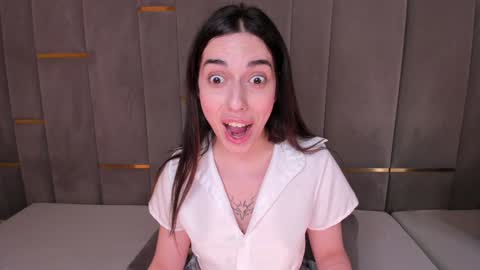 Snapshot of boobsykitty chatting on 01.17.25 EVA online show from 01.17.25