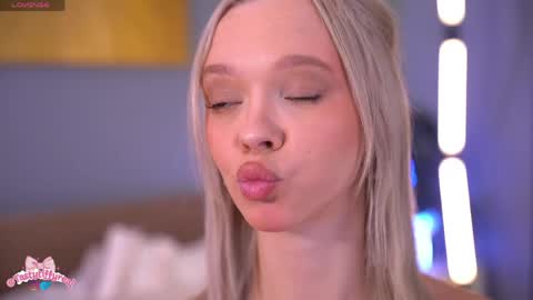 Alina online show from 04.15.26