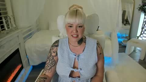 Miley online show from 02.23.25