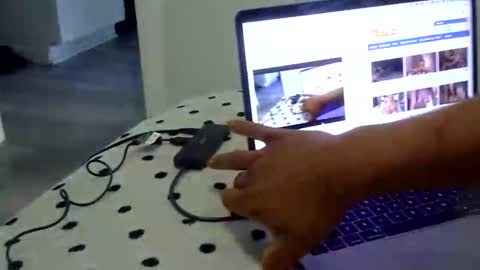 Snapshot of boogda chatting on 12.04.25 Calionit online show from 12.04.25