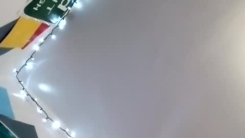 SHY BOY online show from 11.04.25