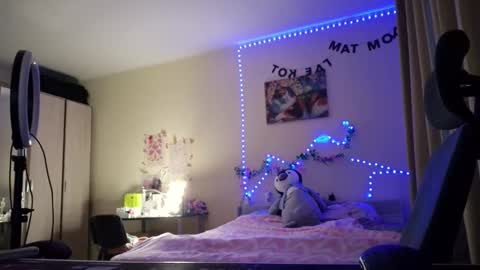 Milena online show from 02.04.26