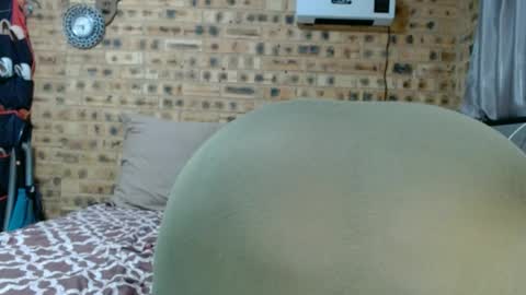 Snapshot of bootytwerkxxx chatting on 06.15.26 bootytwerkxxx online show from 06.15.26