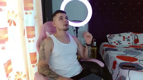 booyhott_ online show from 10.31.25