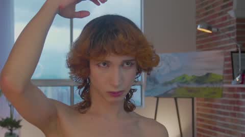 Snapshot of boream_ chatting on 01.08.25 Bream online show from 01.08.25