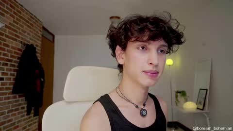 Snapshot of boream_ chatting on 11.24.25 Bream online show from 11.24.25