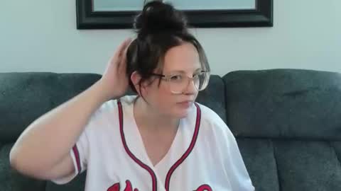 boredbustyhousewife online show from 05.19.26