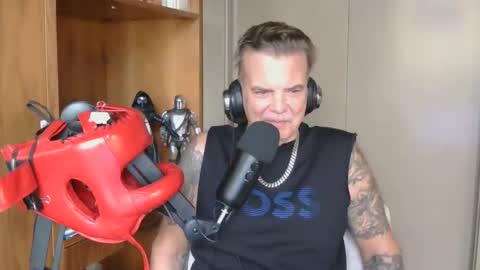 Snapshot of boss1420 chatting on 10.30.25 BOSS online show from 10.30.25