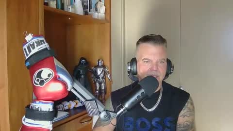 Snapshot of boss1420 chatting on 11.11.25 BOSS online show from 11.11.25