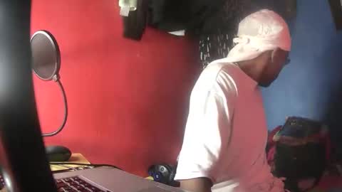 boss_playa98 online show from 02.25.25