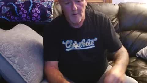 bostonguy1969 online show from 11.12.25