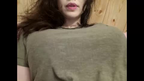 Bouncy Queen Majesty online show from 11.21.25