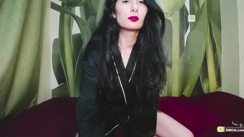 Helen  online show from 01.08.25