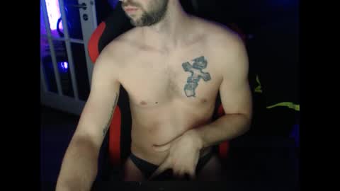 boy_t0y89 online show from 12.16.24