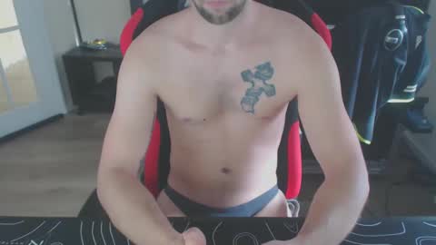 boy_t0y89 online show from 02.07.25