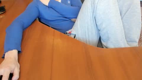 BoyApollon online show from 11.28.25