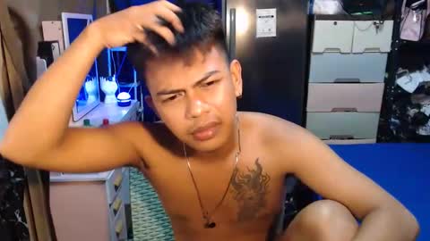 boyax16 online show from 09.21.25