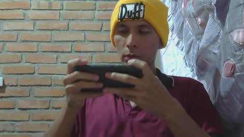 Snapshot of boycumlatino21 chatting on 02.22.26 Boy online show from 02.22.26