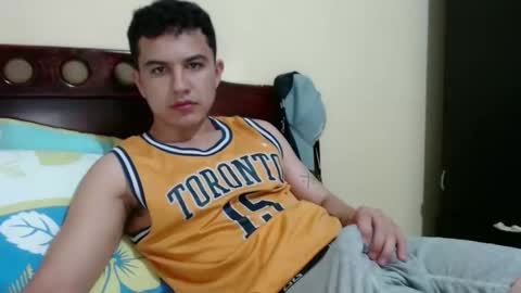 Snapshot of boyfit2023 chatting on 12.11.24 boyfit2023 online show from 12.11.24