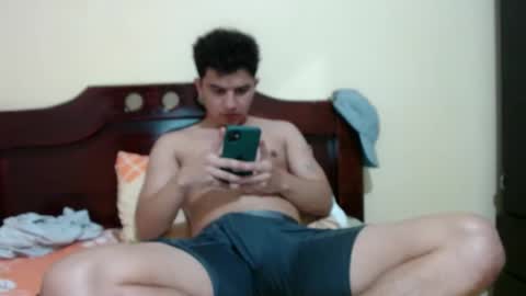 Snapshot of boyfit2023 chatting on 02.12.25 boyfit2023 online show from 02.12.25