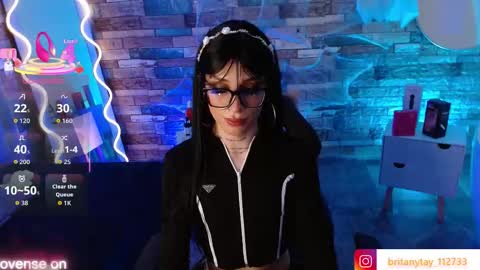 boyfox_tay online show from 10.16.25