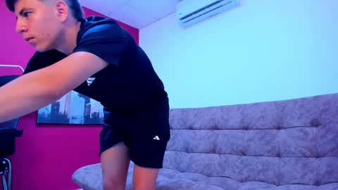 Snapshot of boys_wallen chatting on 03.02.26 Manuel Brayan Steven online show from 03.02.26