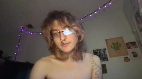 boywithbug online show from 03.10.25