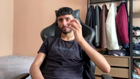 boyzinm2 online show from 11.12.25