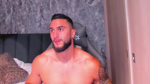 Snapshot of brad1_ chatting on 11.23.25 instagramBrad mayers1twittermayersbrad online show from 11.23.25