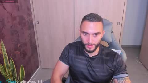 Snapshot of brad1_ chatting on 02.23.26 instagramBrad mayers1twittermayersbrad online show from 02.23.26