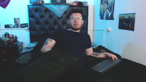 Snapshot of brad_hot_boy chatting on 03.12.25 brad hot boy online show from 03.12.25