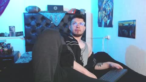 Snapshot of brad_hot_boy chatting on 11.15.25 brad hot boy online show from 11.15.25