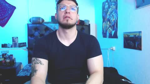 Snapshot of brad_hot_boy chatting on 11.19.25 brad hot boy online show from 11.19.25