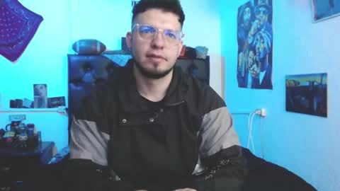 Snapshot of brad_hot_boy chatting on 11.26.25 brad hot boy online show from 11.26.25