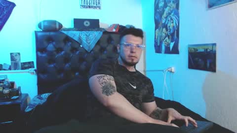 brad hot boy online show from 02.24.26