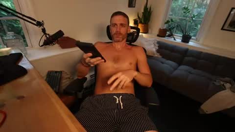 BradBronton online show from 07.12.26