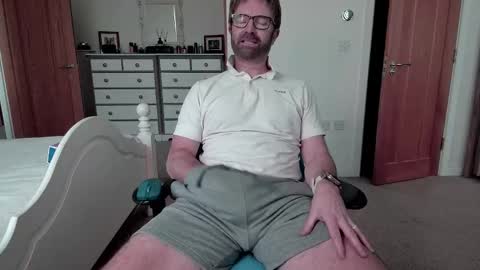 Snapshot of bradley77777 chatting on 01.17.25 bradley77777 online show from 01.17.25