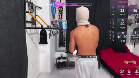 Bradley Strong online show from 10.31.25