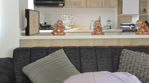 bradleymartin7 online show from 01.18.25