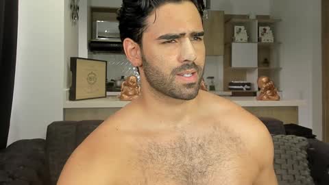 bradleymartin7 online show from 01.22.25