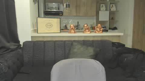 bradleymartin7 online show from 03.03.25