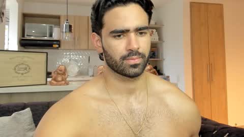 bradleymartin7 online show from 10.04.25