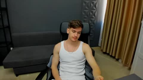 Snapshot of bradyflint chatting on 04.16.26 BradyFlint online show from 04.16.26